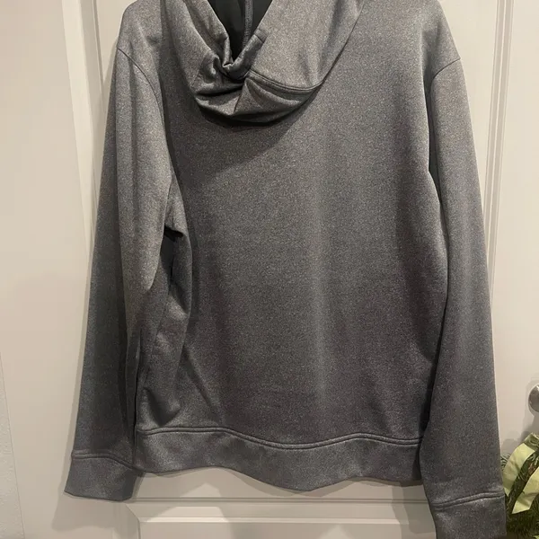 Gray Hoodie Size M - Image 3