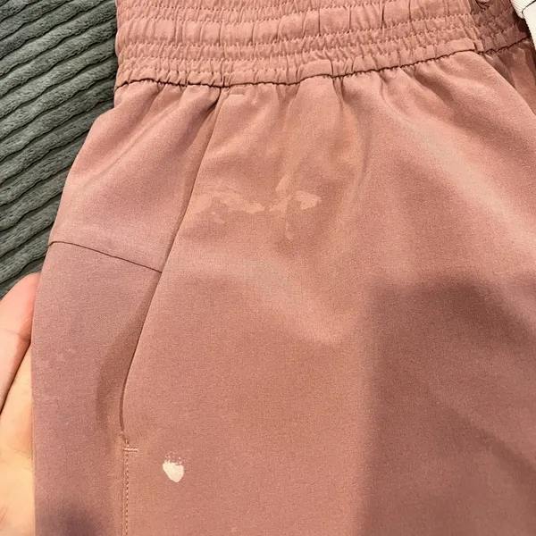 Lululemon On The Fly Shorts 2.5" Women 4 Casual Travel Gym Spanish Rose - Image 2