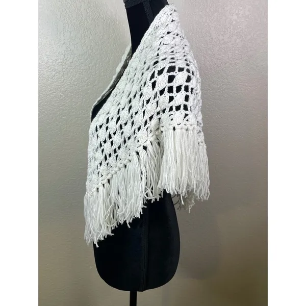 Womens Handmade OS Crochet Shawl White Fringe Open Knit Shell Stitch Wrap Boho - Image 3
