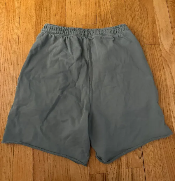 Boys Lie Sweat Shorts Small - Image 3