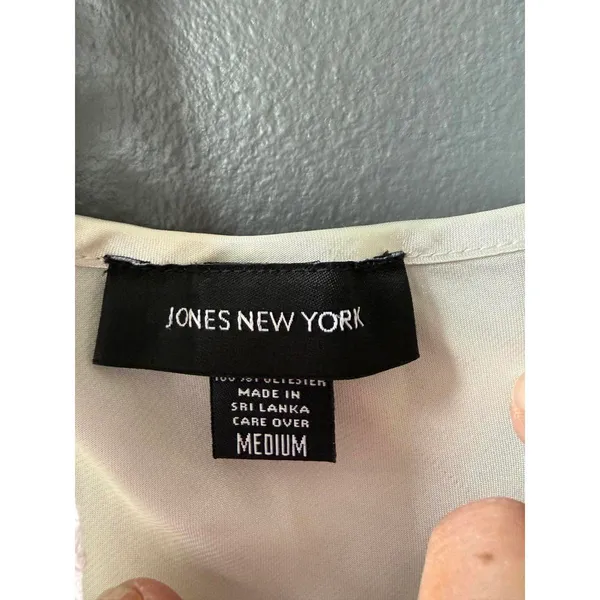 Jones New York Ivory Satin Nightgown with Lace Trim - Image 5