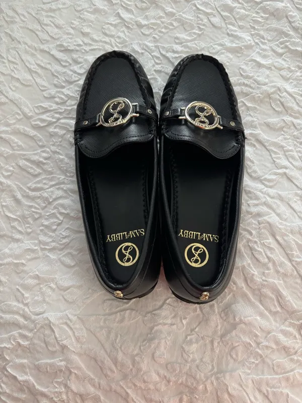 Sam & Libby Black Loafers with Gold Logo Accent - Image 4