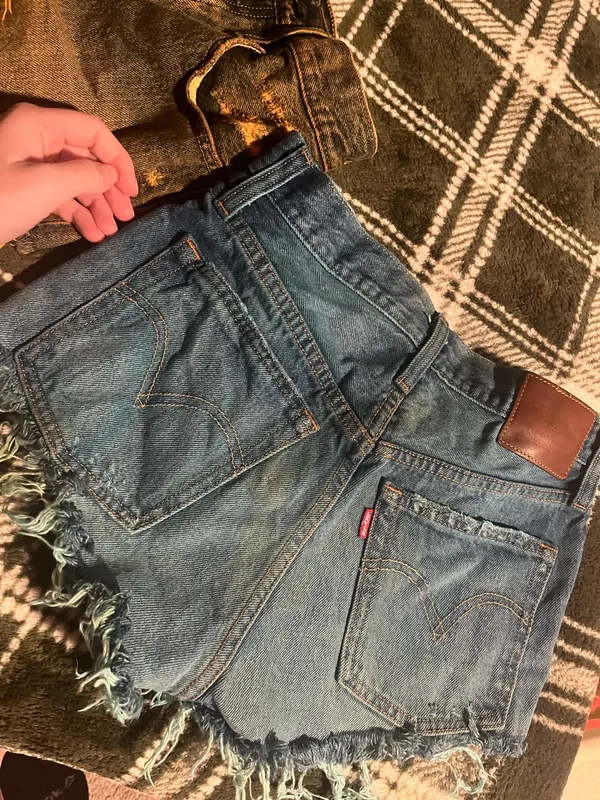 Levi’s Shorts Vintage - Image 2