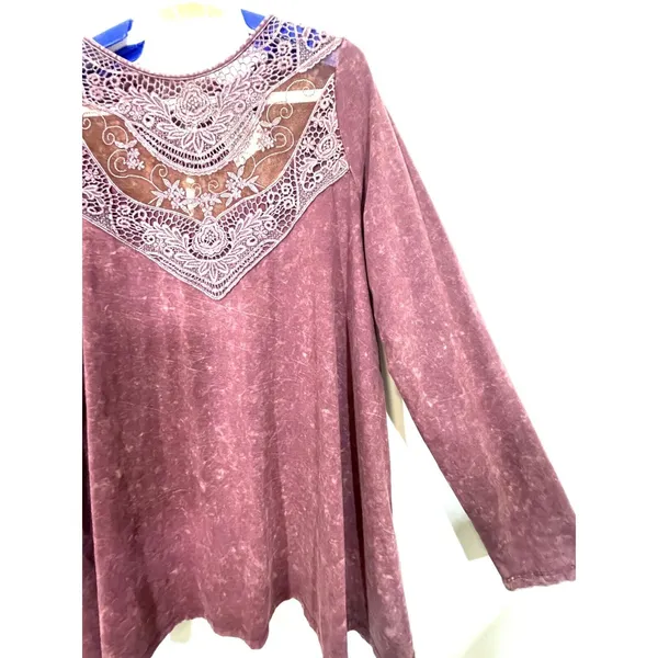 Easel Size Large Mineral Wash Dark Mauve Tunic Lace Yoke Back Button Detail NEW - Image 3