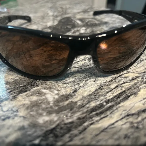 Hobie Black Polarized Sunglasses - Image 2