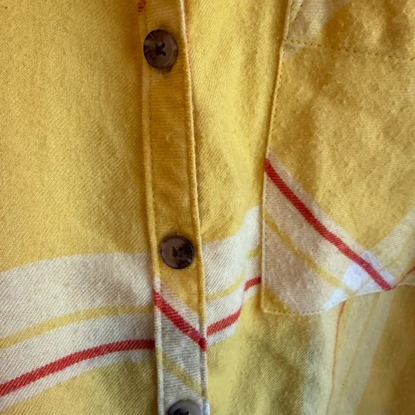 BDG 90’s Sunburst oversized indie cozy vacation Plaid Shirt size small - Image 4