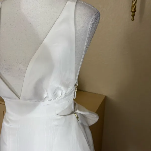 LoveShackFancy Till Dress In‎ Antique White Bridal Open Back Bow Accent Size 0 - Image 5