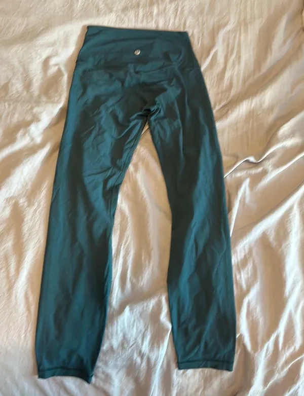 Lululemon Leggings 25” - Image 3