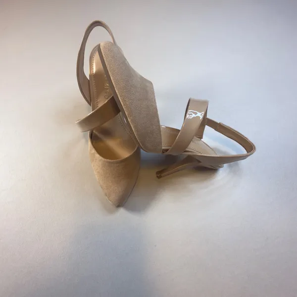 The Limited NWOT Trisha Slingback Pumps Beige Suede Patent 6.5 Heels Comfort - Image 4