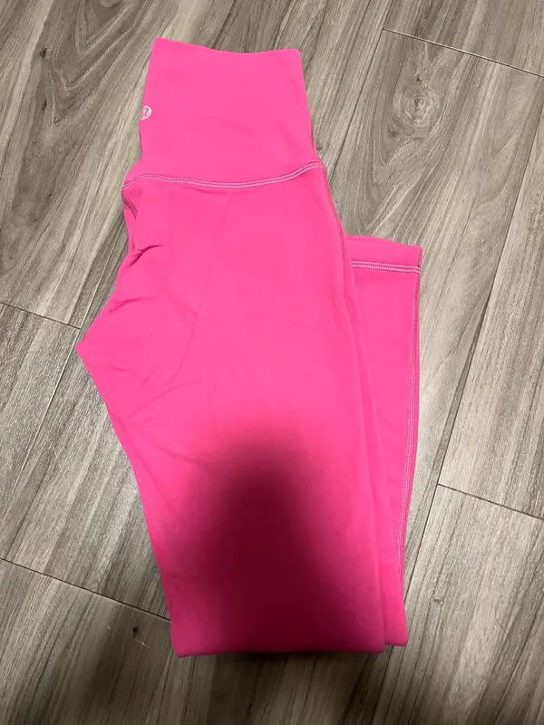 Lululemon Pink Cropped Leggings - Image 3