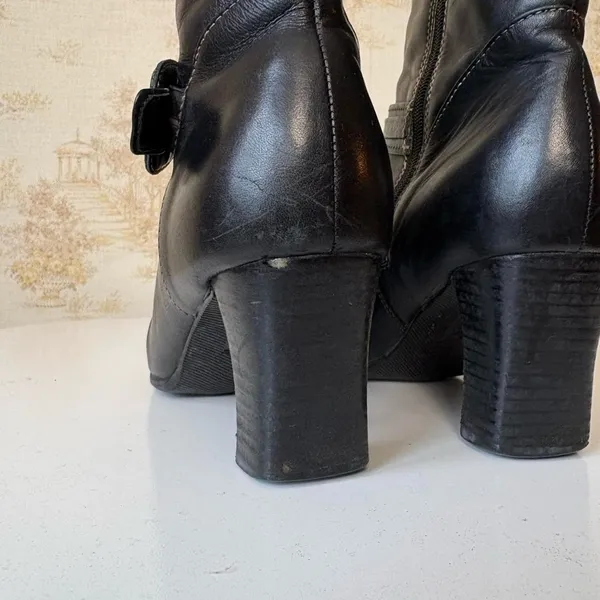 90s y2k Apostrophe black leather square toe block heel whimsigoth boots - Image 3