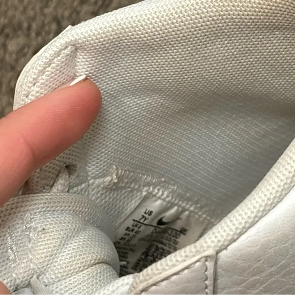 Nike Blazer Shoes - Image 8