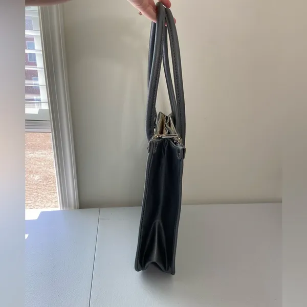 Tahari blue‎ gray silver hardware metallic deep pocket shoulder tote purse bag - Image 4