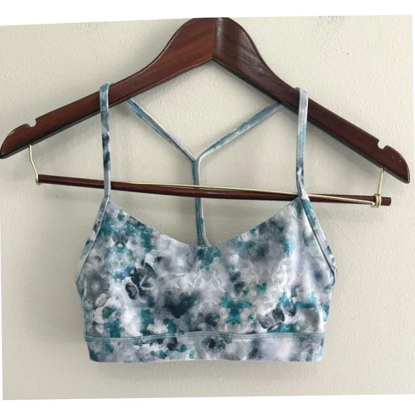 Lululemon Flow Y Bra Nulu Light Support A/C Cup Kaleidofloral Multi Size 4 - Image 3