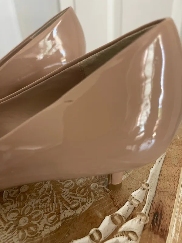 Charles by Charles David Toe Kitten Heel Pumps. - Image 13