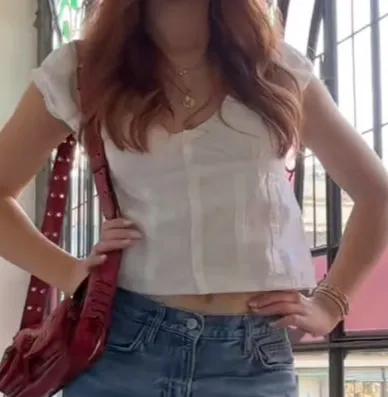 Brandy Melville Linen Top - Image 4