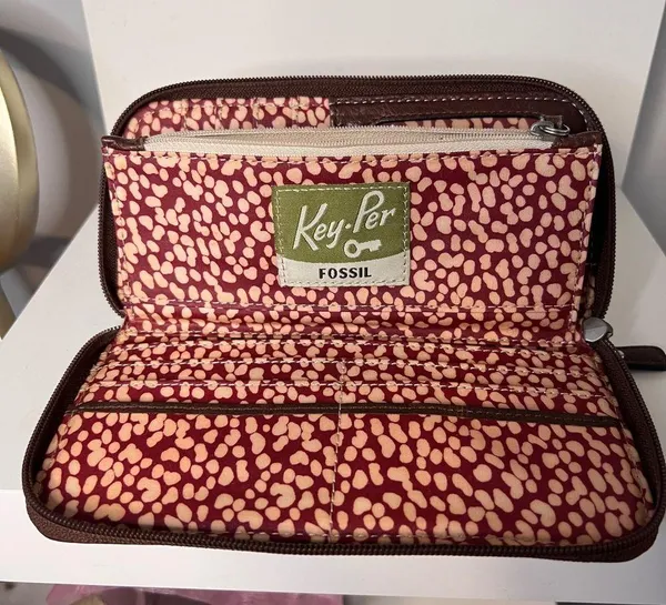 VTG Fossil Key-Per Floral Wallet Brown Leather Zip Around Clutch Organizer Purse - Image 4