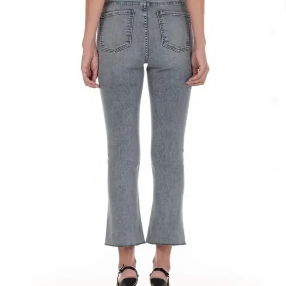 Fidelity Denim Juniper Crop Flare Stretch Jeans in Surfire Gray Raw Hem Size‎ 29 - Image 4