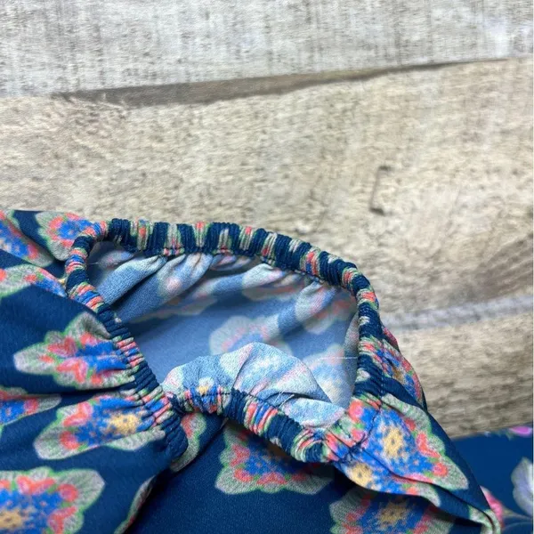 Jealous Tomato Size Medium Floral Top w/Balloon Sleeves & Elastic Stretc… - Image 4
