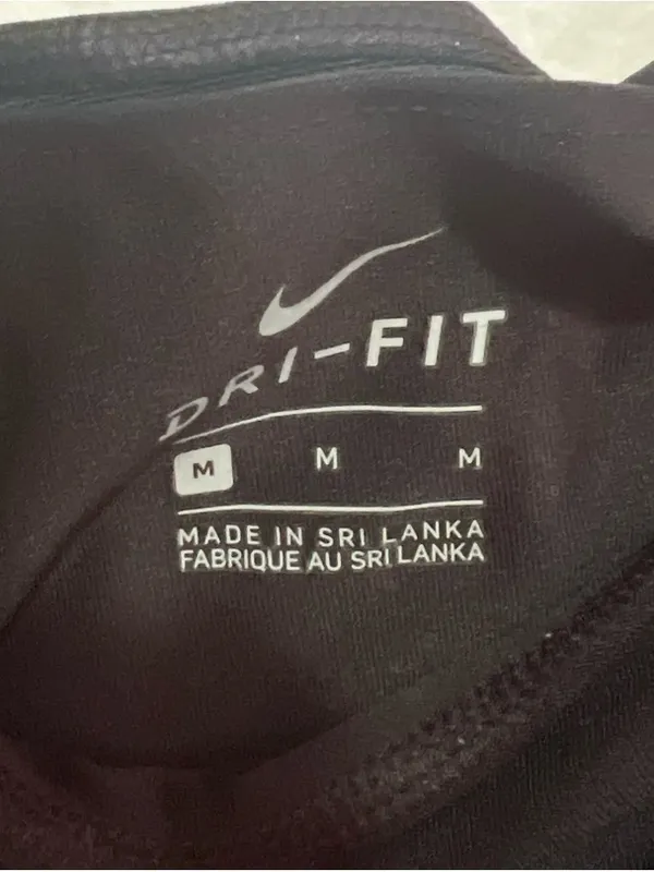 NWOT Women’s Nike Black/Gray Crop Leggings Size M - Image 4