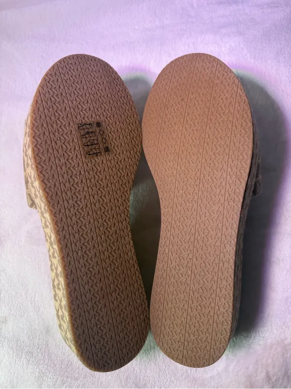 MICHAEL Michael Kors Brown Monogram Platform Slide Sandals with Gold Logo - Image 9
