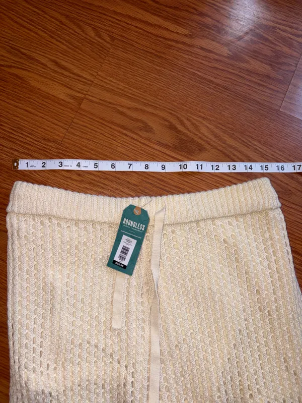NWT-Earthbound high waisted knit pants with built in shorts - Image 4