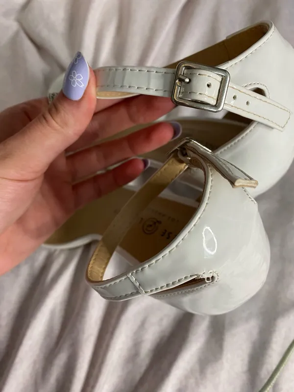 Chinese Laundry white high heels  - Image 9