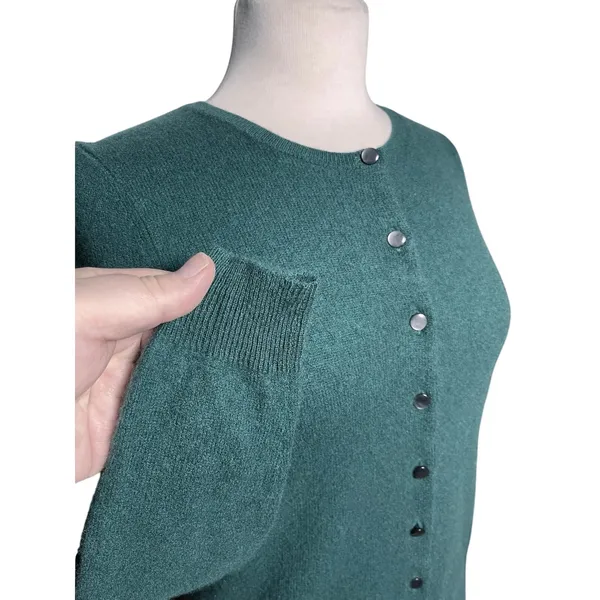CASHMERE BY CHARTER CLUB Women’s Forest Green Button Up Cardigan - Image 3