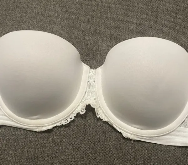 Maidenform White Strapless Bra - Image 4