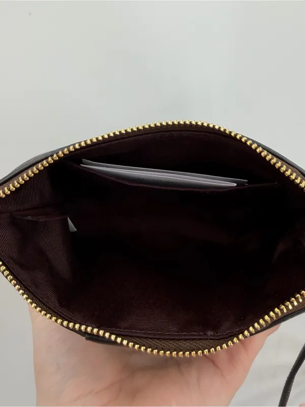 Coach corner zip wristlet nwt walnut black - Image 5