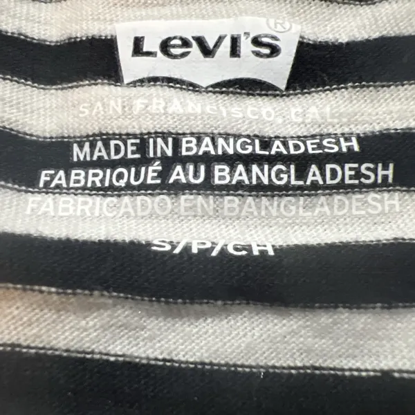 Levi's Women's Short Sleeve Game Day T-shirt - Black/white Small New - Image 2