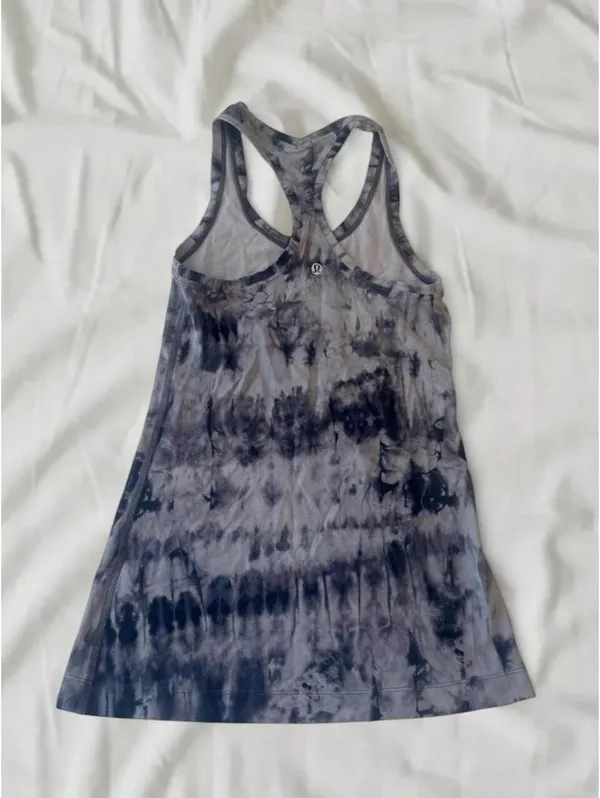Lululemon Gray Tie Dye Racerback Tank Size 2 - Image 3
