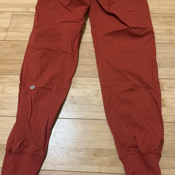 Lululemon jogger pants - Image 4