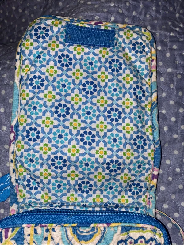 Vera Bradley Capri Blue Paisley Quilted Crossbody Bag Purse Blue, Green, Purple - Image 4