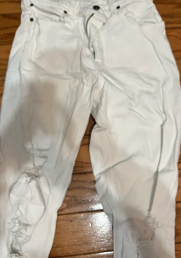 Abercrombie High Rise Mom Jeans White Size 25 - Image 2