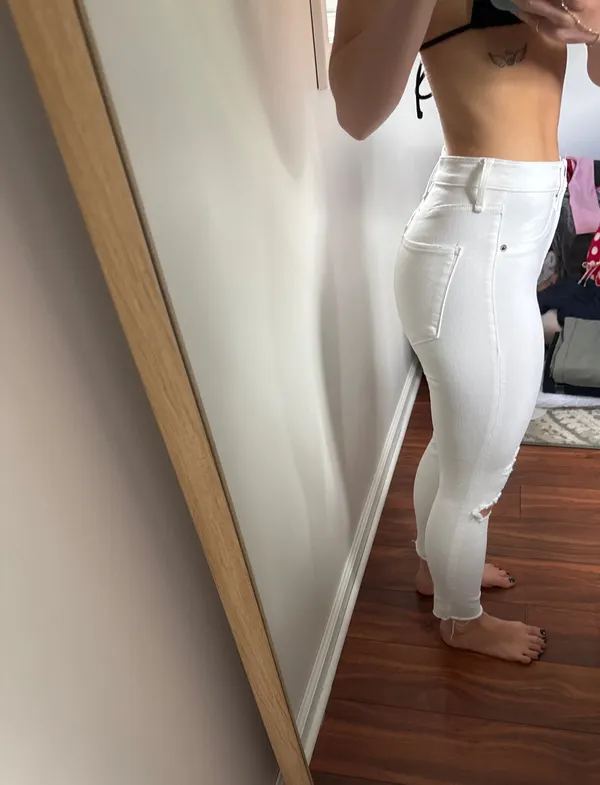 Abercrombie White Jeans - Image 2