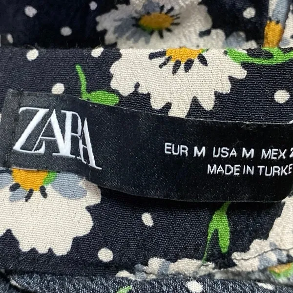 Zara Women's Black Floral Polka Dots High Rise Cropped Trousers Pants Size M - Image 4