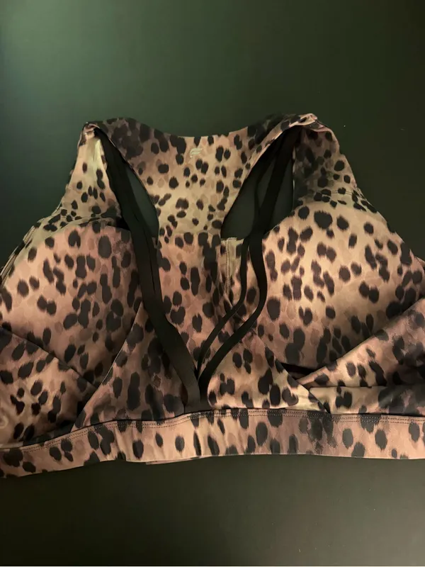 Fabletics Kessler Leopard Print Racerback Sports Bra Size 2XL - Image 2