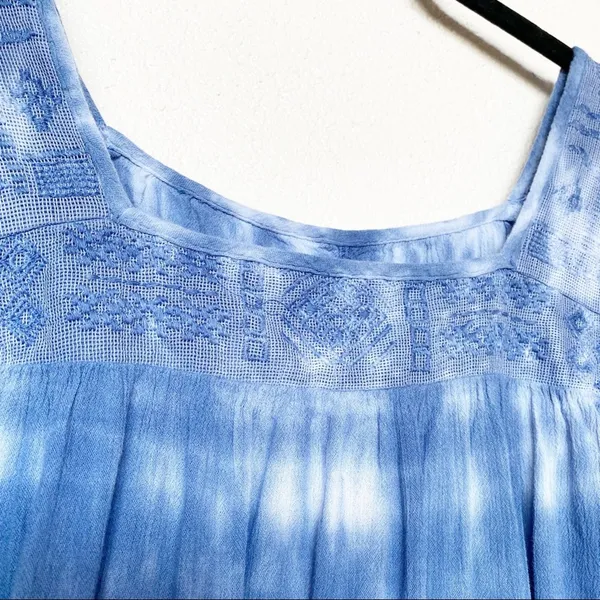 Hollister Embroidered Square Neck Tie Dye Top Size Small - Image 4
