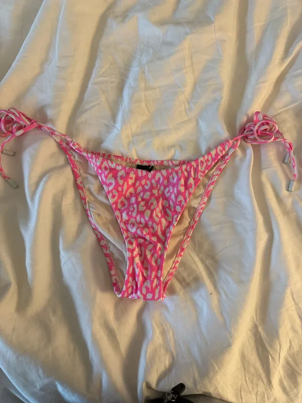 Pink Triangl Bikini Set - Image 3