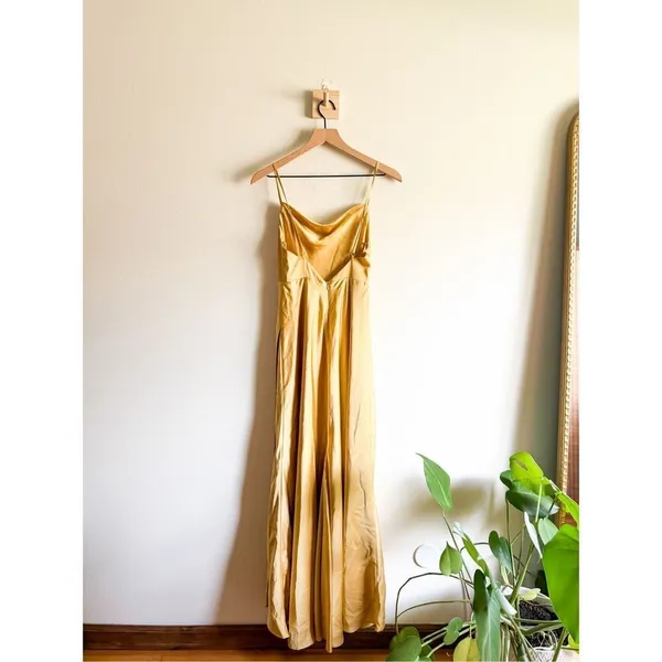 Fame and Partners Rosabel Cowl Neck Gown Size 2 - Image 5