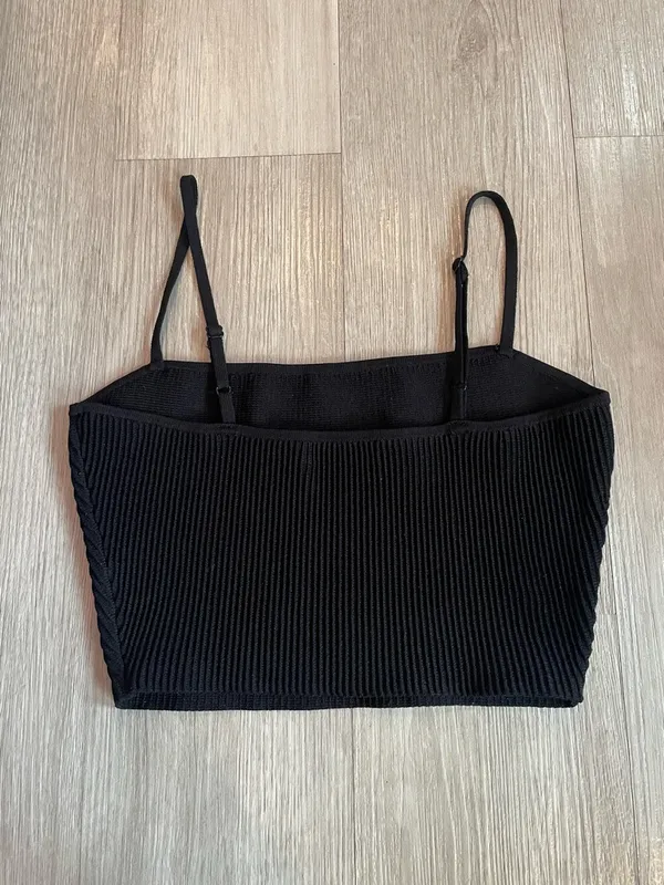 Aritzia Babaton Sculpt Knit Black Cropped Cami Size S - Image 4