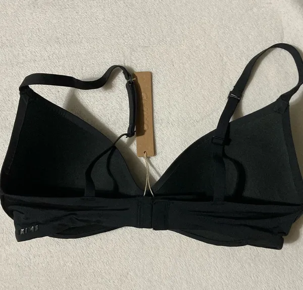 SKIMS Plunge Push-Up Bra 34C - Image 4