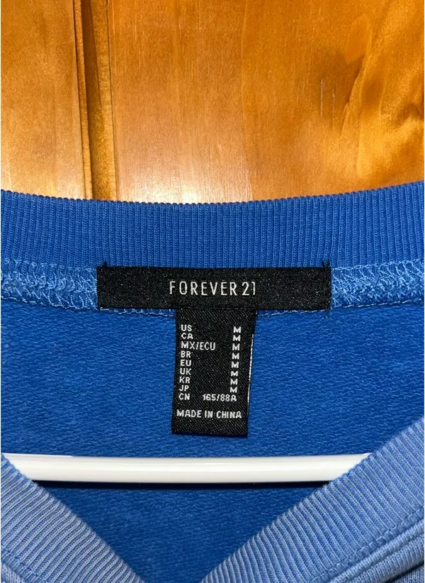 Forever 21 Cropped Crewneck - Image 3