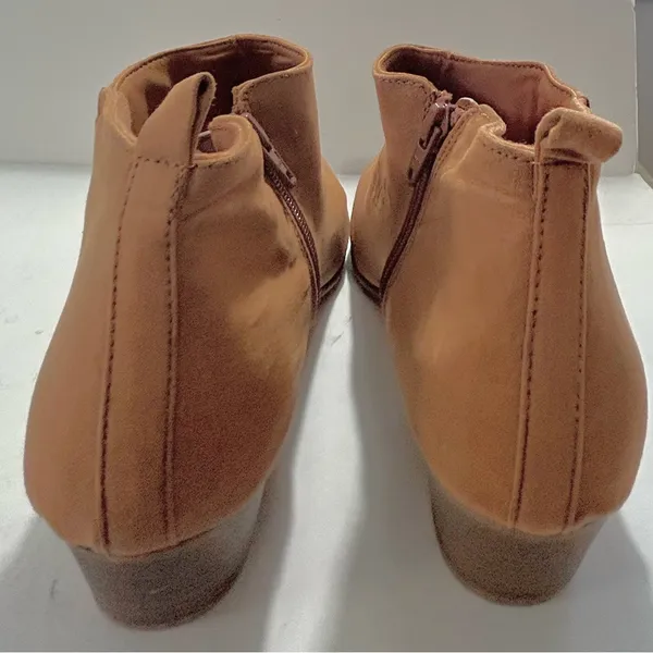 Old Navy Ankle Boots Toffee Faux Suede Heel Height 1.5" - Image 4