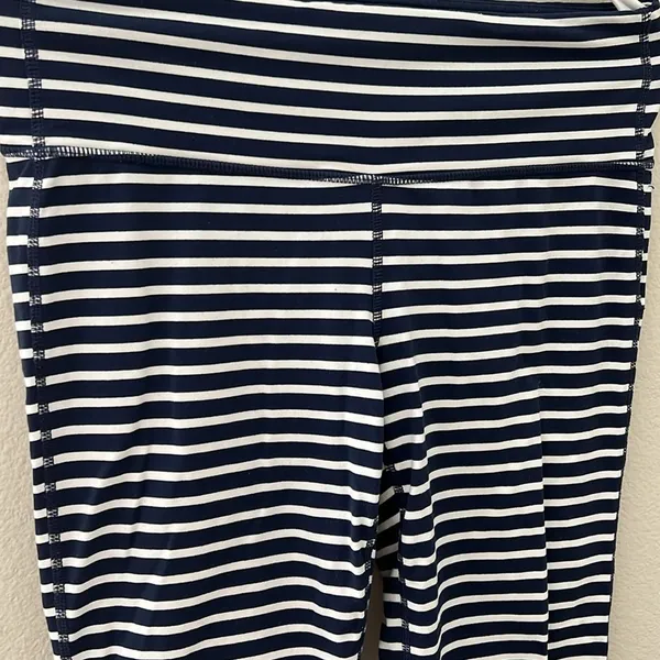 Athleta Navy White Stripe Crop Leggings | Size Medium - Image 4