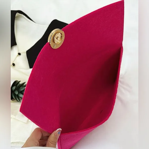 🟠Barbie Pink Crocodile inspired Embossed Flap Square Bag - Image 4