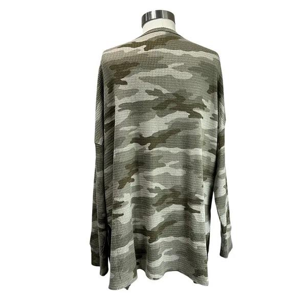 American Eagle Camo Waffle Thermal Top Size XL V‎ Neck Long Sleeve Cozy Fall - Image 3