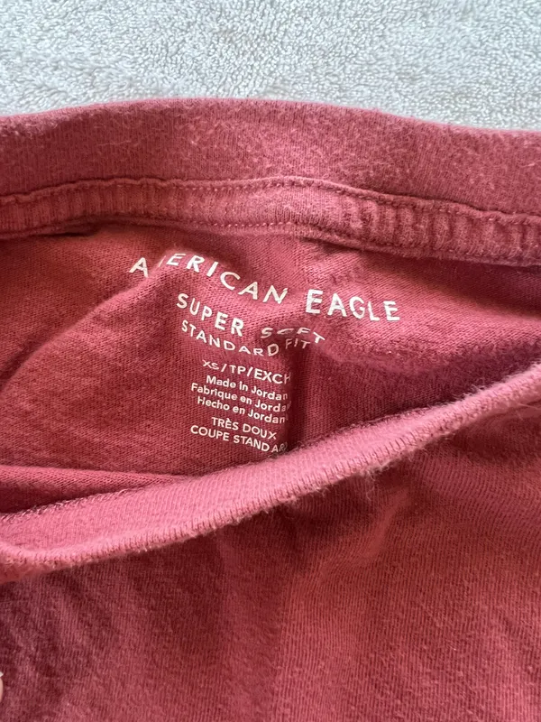 American Eagle Tshirt - Image 2
