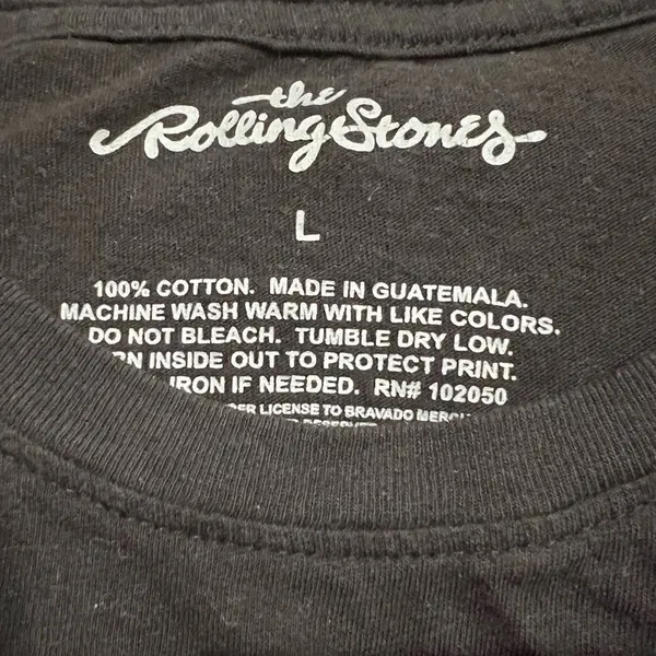 The Rolling Stones Vampire Graphic Short Sleeve Tee Shirt Women’s Large - Image 4